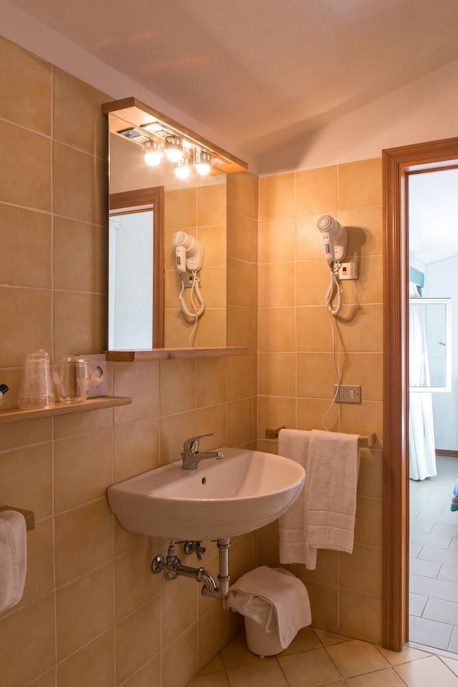 Hotel Villa Bolgheri Marina di Castagneto Carducci Esterno foto
